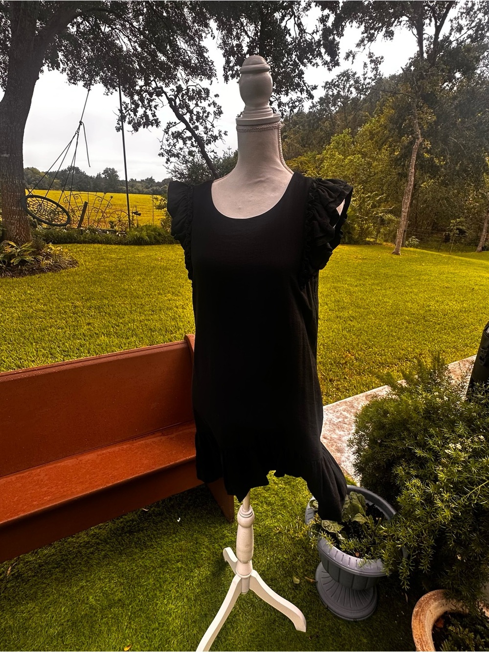 CeCe Black Ruffle Sleeve Scoop Neck Dress